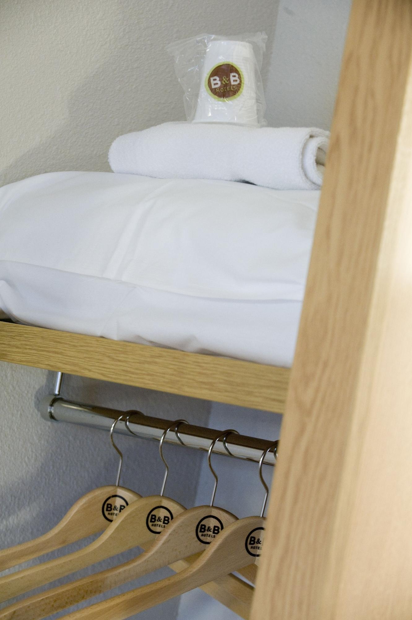 B&B Hotel Marseille Les Ports Экстерьер фото