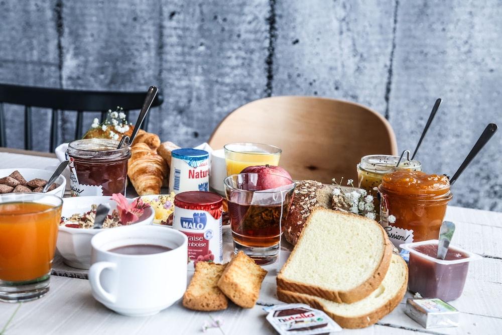 B&B Hotel Marseille Les Ports Экстерьер фото