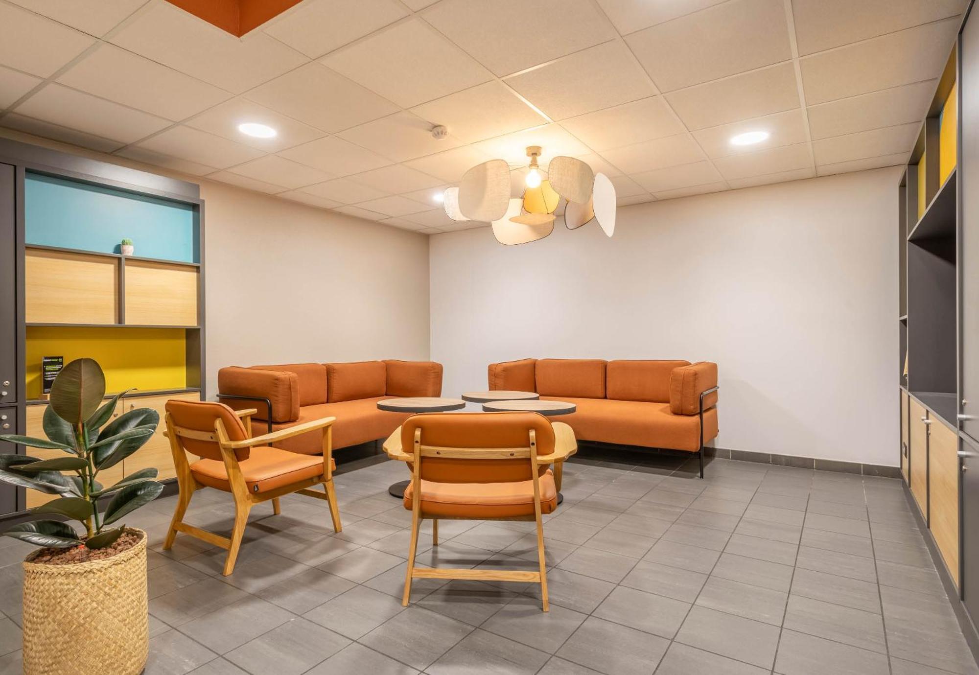 B&B Hotel Marseille Les Ports Экстерьер фото
